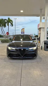 2018 Alfa Romeo Giulia Ti Sport Sedan 4D