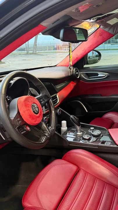 2018 Alfa Romeo Giulia - Image 4 of 9