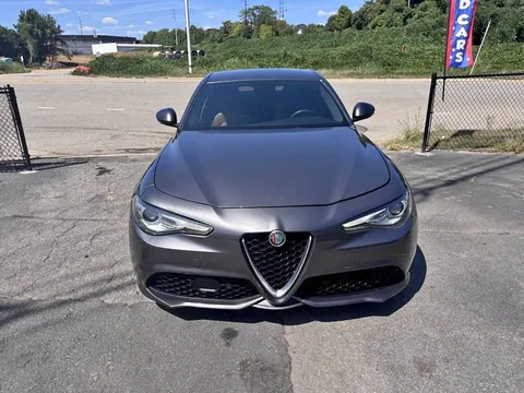 2018 Alfa Romeo Giulia Ti Sport Sedan 4D