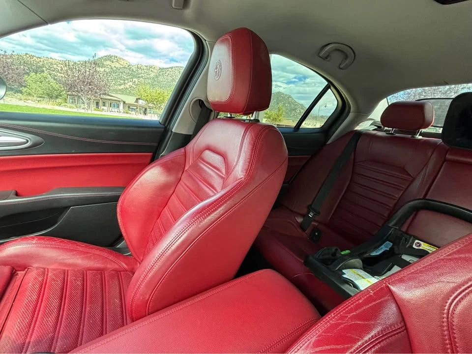 2018 Alfa Romeo Giulia - Image 9 of 16