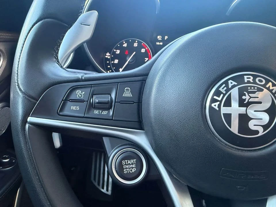 2018 Alfa Romeo Giulia - Image 8 of 13