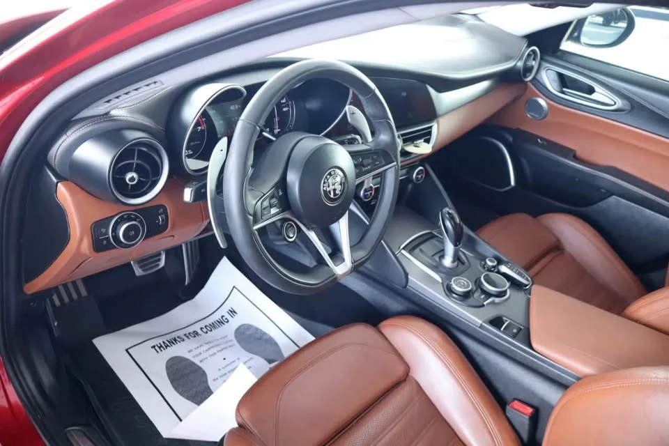 2018 Alfa Romeo Giulia - Image 8 of 12