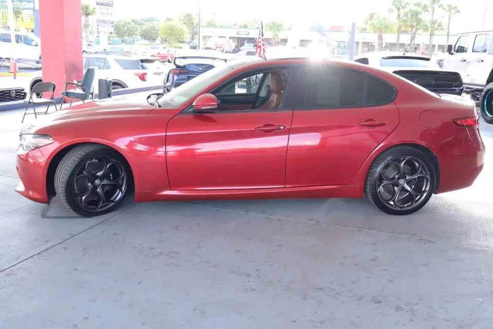 2018 Alfa Romeo Giulia - Image 4 of 12