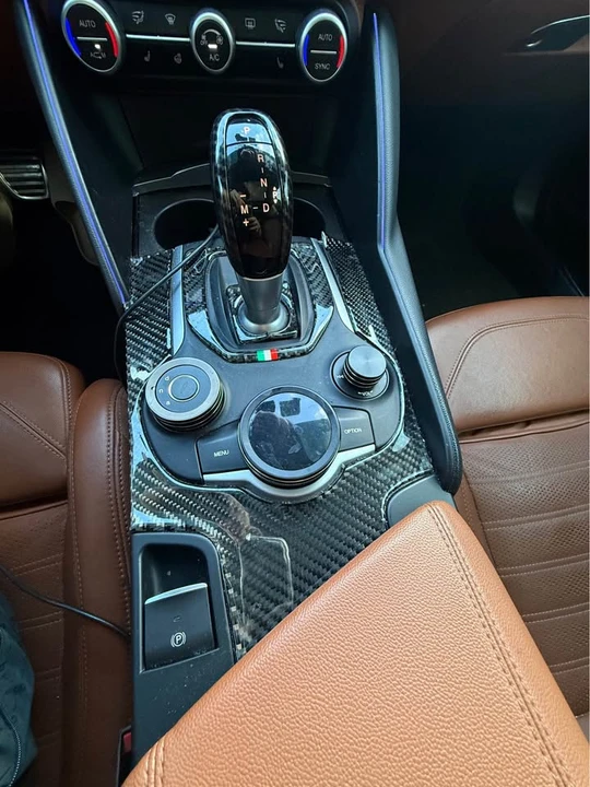 2018 Alfa Romeo Giulia - Image 8 of 14