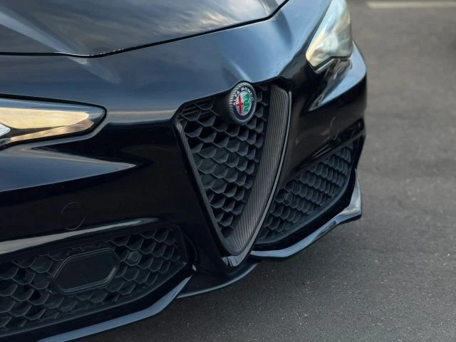 2018 Alfa Romeo Giulia - Image 4 of 24