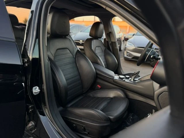 2018 Alfa Romeo Giulia - Image 11 of 31