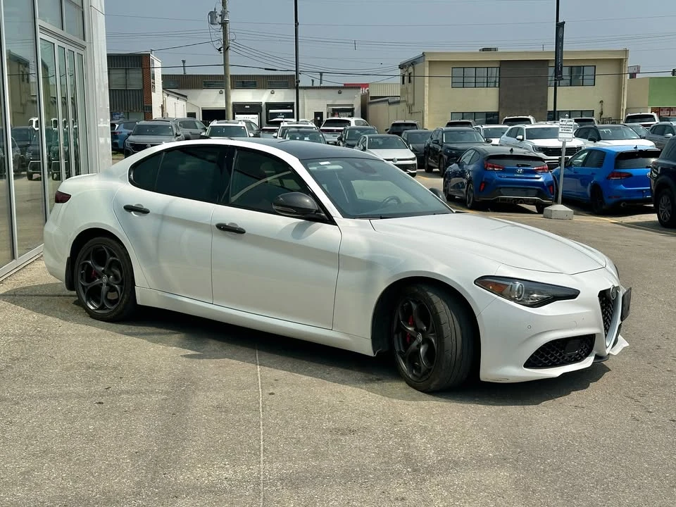2018 Alfa Romeo Giulia - Image 3 of 17