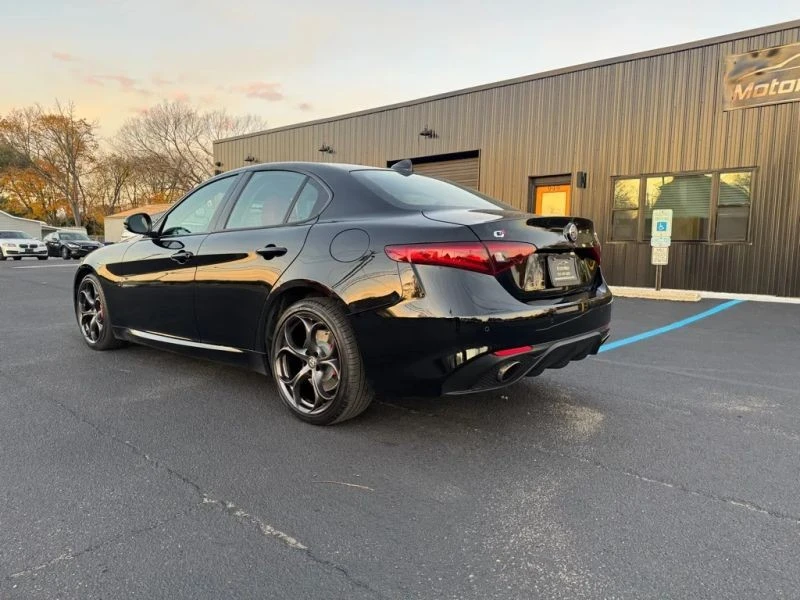2018 Alfa Romeo Giulia - Image 2 of 7