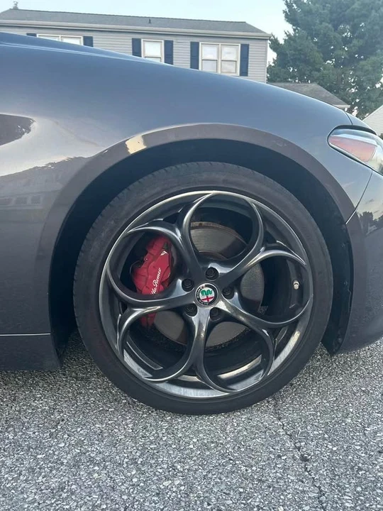 2018 Alfa Romeo Giulia - Image 10 of 19