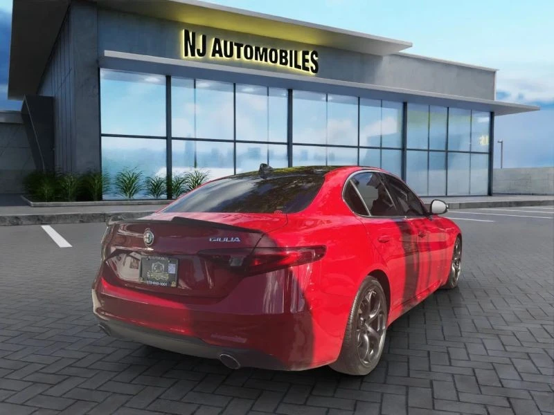 2018 Alfa Romeo Giulia - Image 7 of 12