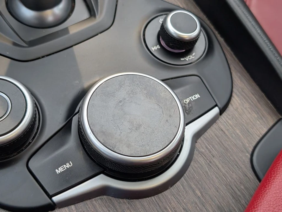 2018 Alfa Romeo Giulia - Image 22 of 25