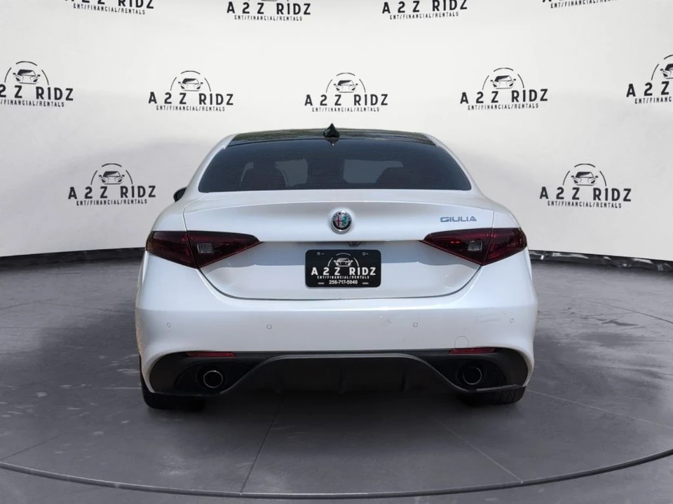 2018 Alfa Romeo Giulia - Image 5 of 25