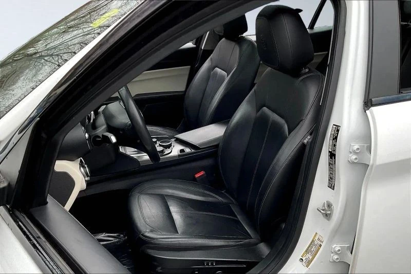 2018 Alfa Romeo Giulia - Image 10 of 12