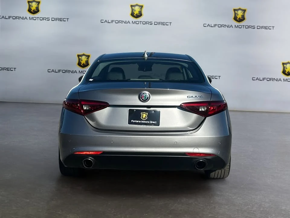 2018 Alfa Romeo Giulia - Image 5 of 19
