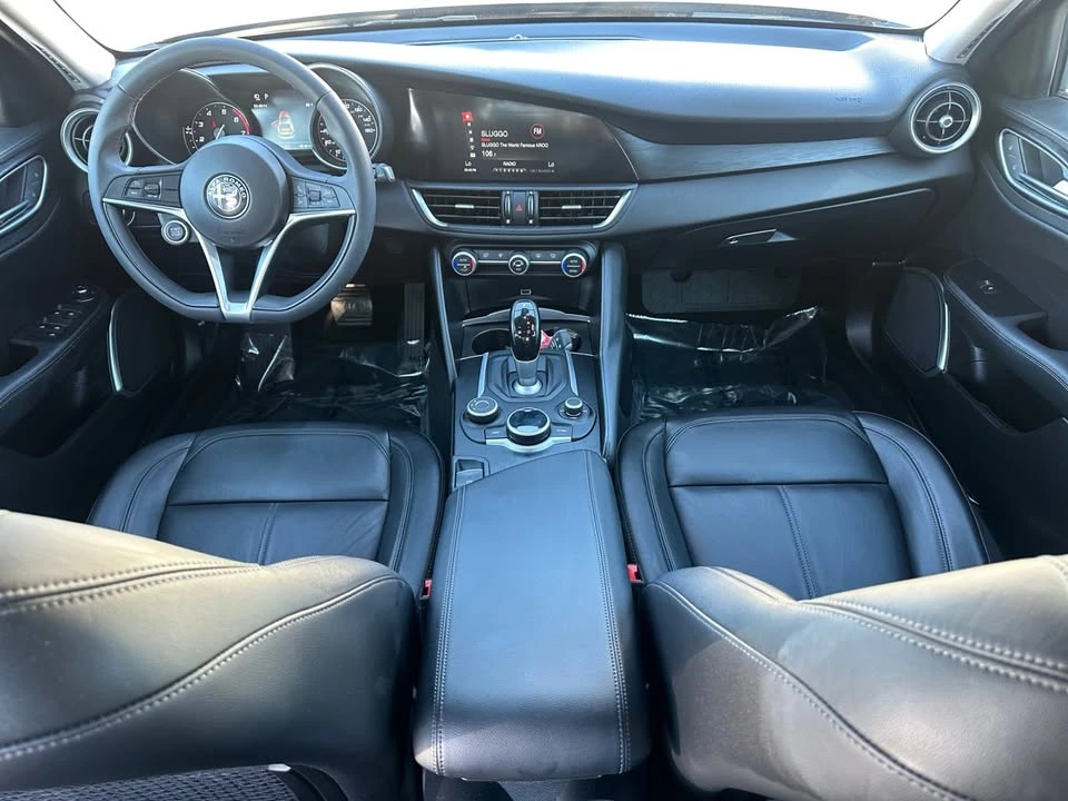 2018 Alfa Romeo Giulia - Image 10 of 19