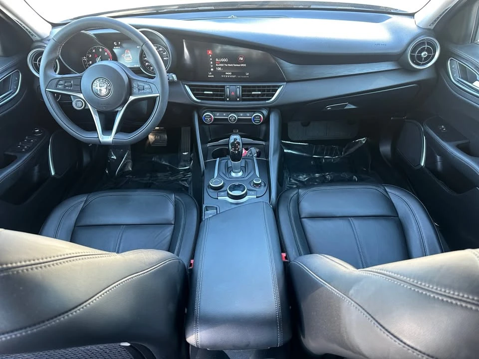2018 Alfa Romeo Giulia - Image 11 of 20