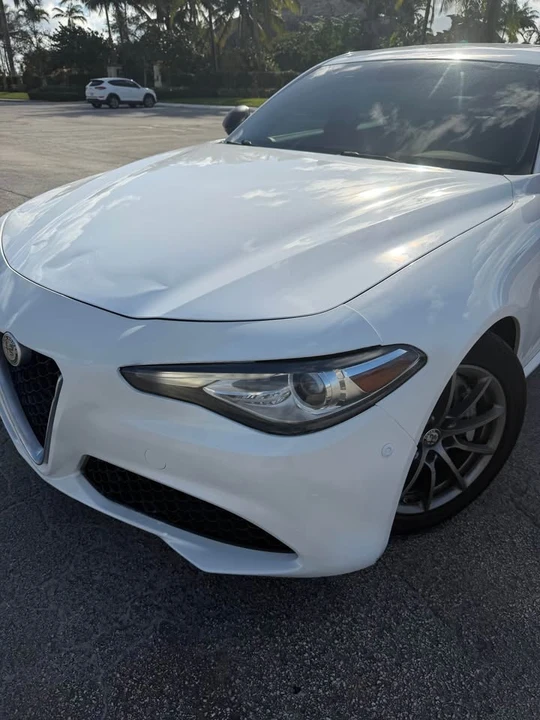 2018 Alfa Romeo Giulia - Image 16 of 20