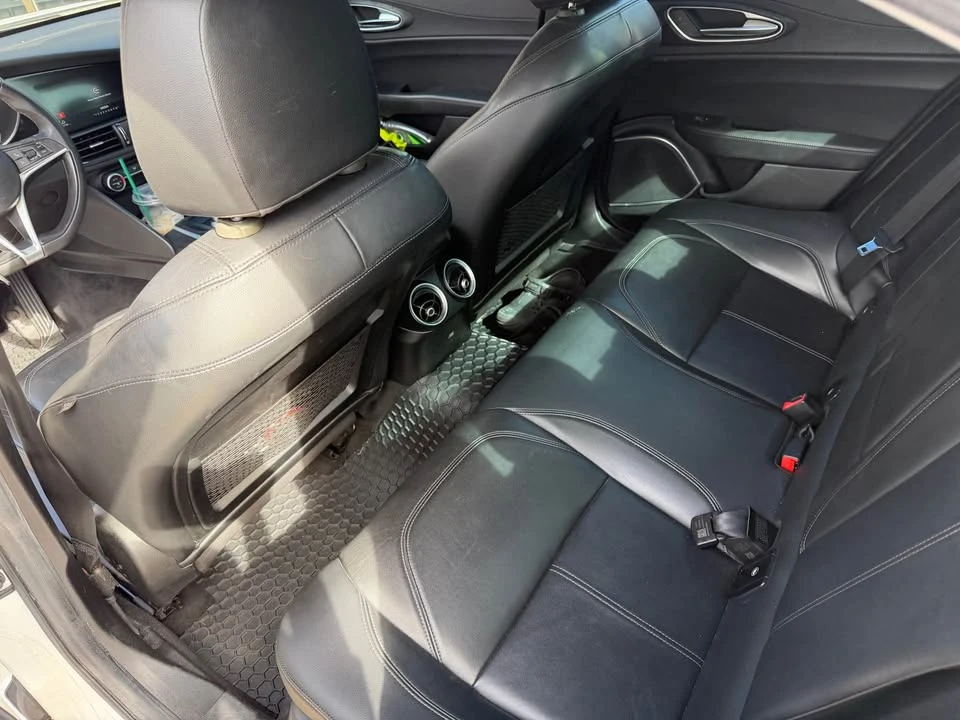 2018 Alfa Romeo Giulia - Image 7 of 20