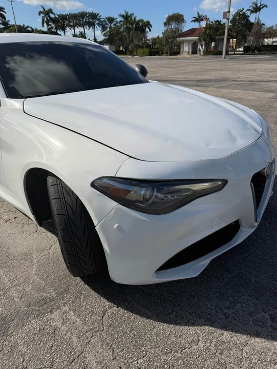2018 Alfa Romeo Giulia - Image 18 of 20