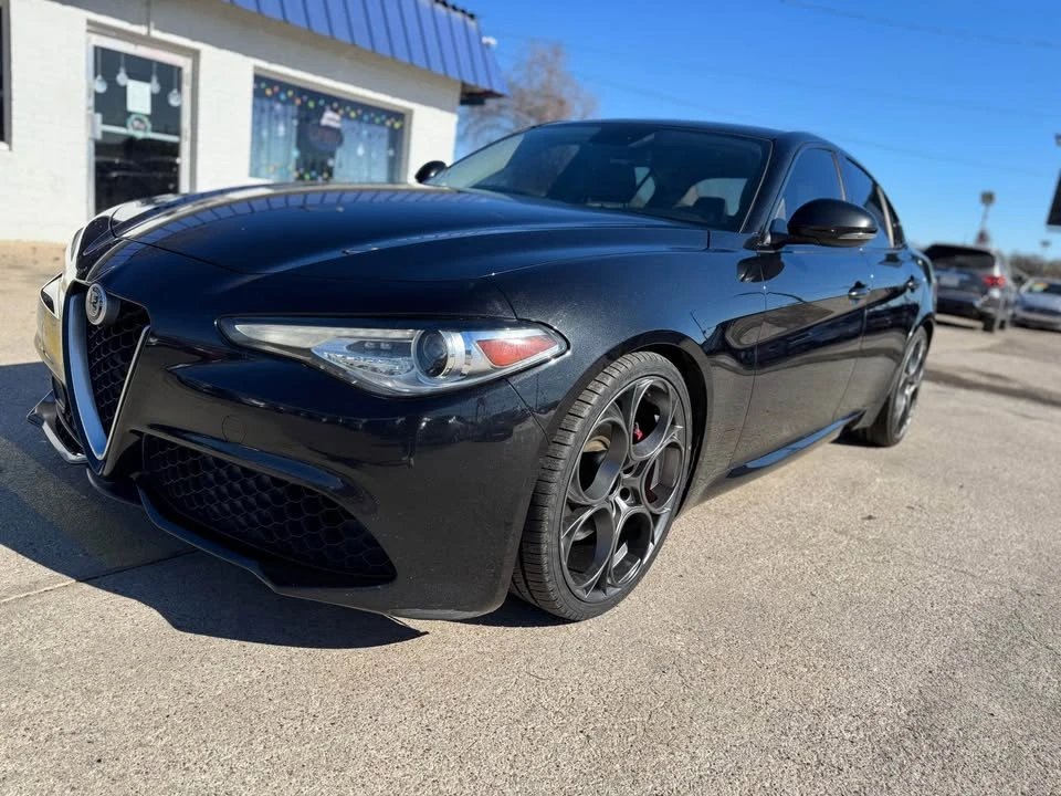2018 Alfa Romeo Giulia - Image 4 of 13