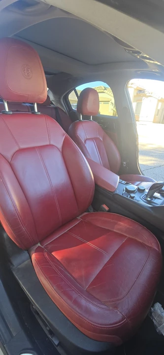 2018 Alfa Romeo Giulia - Image 14 of 14