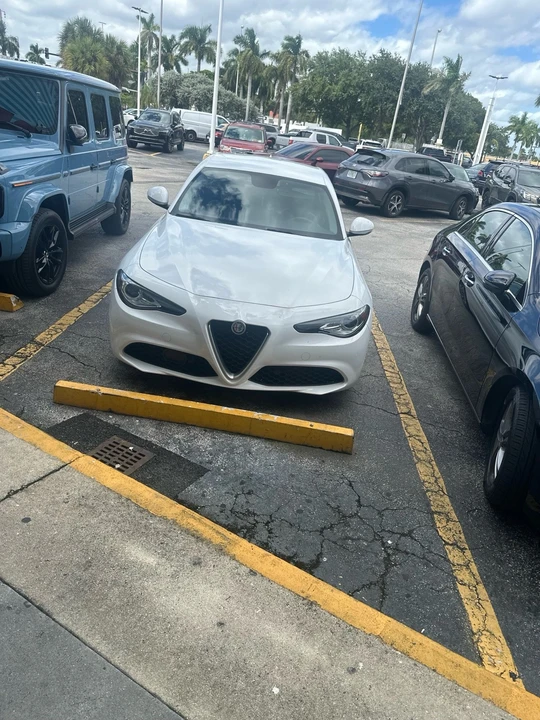 2018 Alfa Romeo Giulia - Image 8 of 12