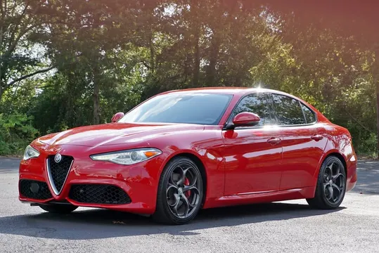 2018 Alfa Romeo Giulia Giulia