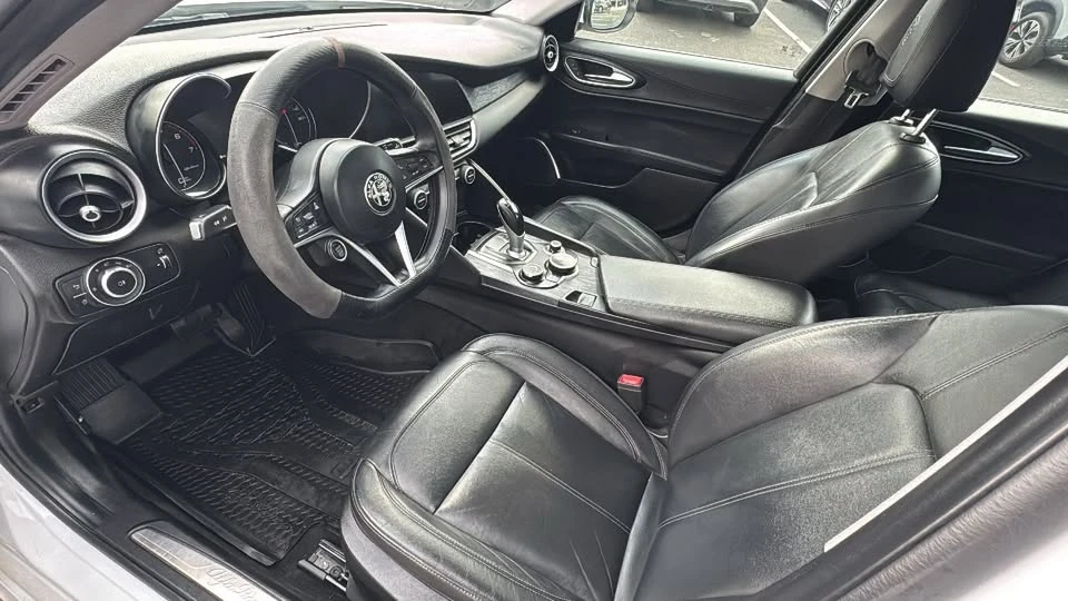 2018 Alfa Romeo Giulia - Image 3 of 20