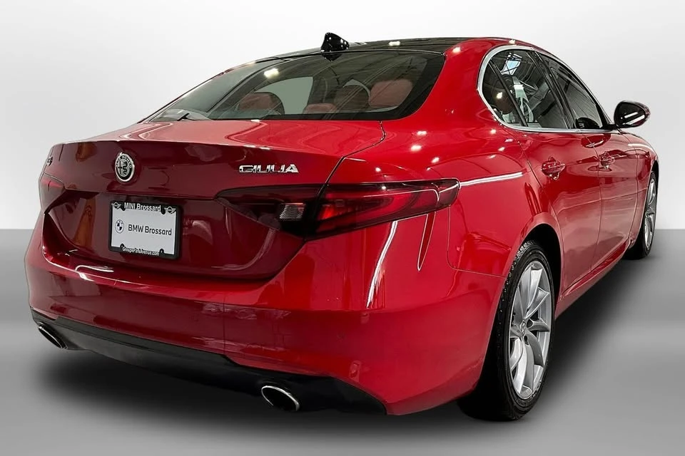 2018 Alfa Romeo Giulia - Image 6 of 10