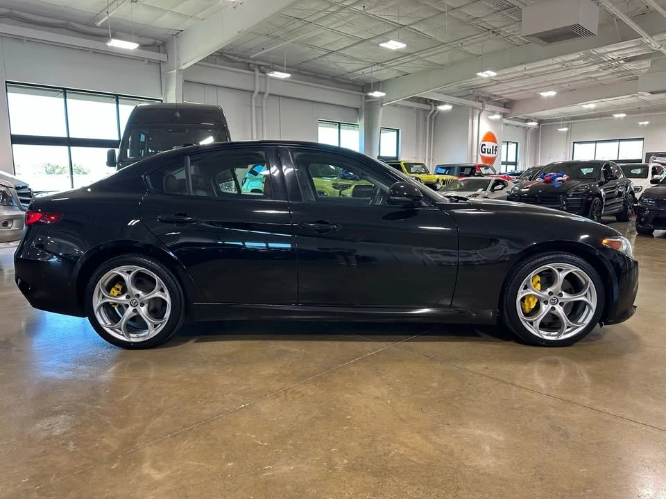 2018 Alfa Romeo Giulia - Image 6 of 19