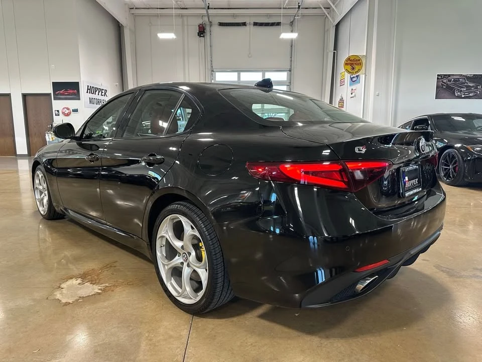 2018 Alfa Romeo Giulia - Image 3 of 19