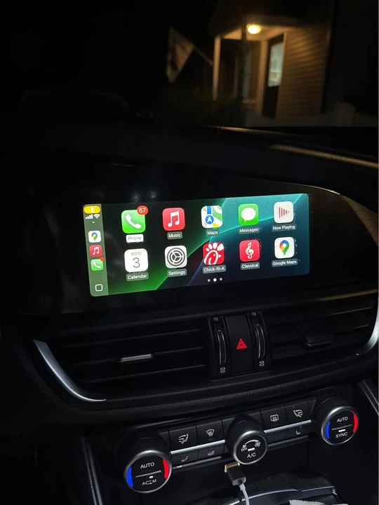 2018 Alfa Romeo Giulia - Image 6 of 9