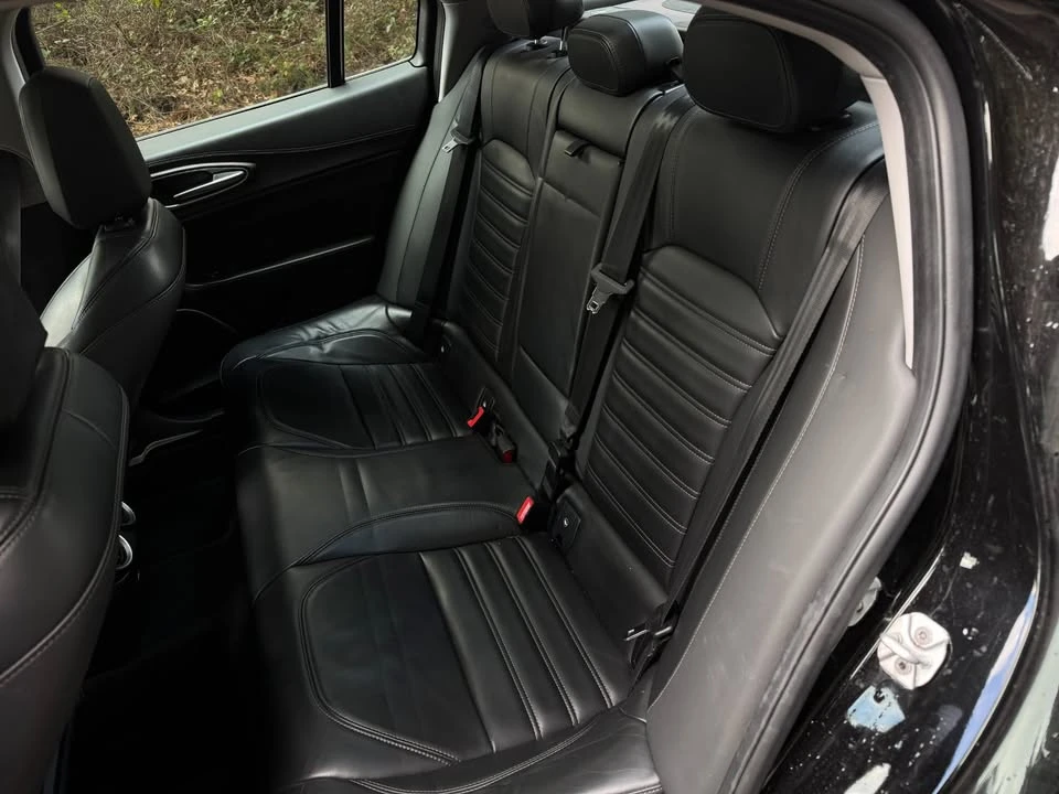 2018 Alfa Romeo Giulia - Image 18 of 20
