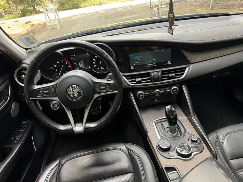2018 Alfa Romeo Giulia - Image 10 of 20