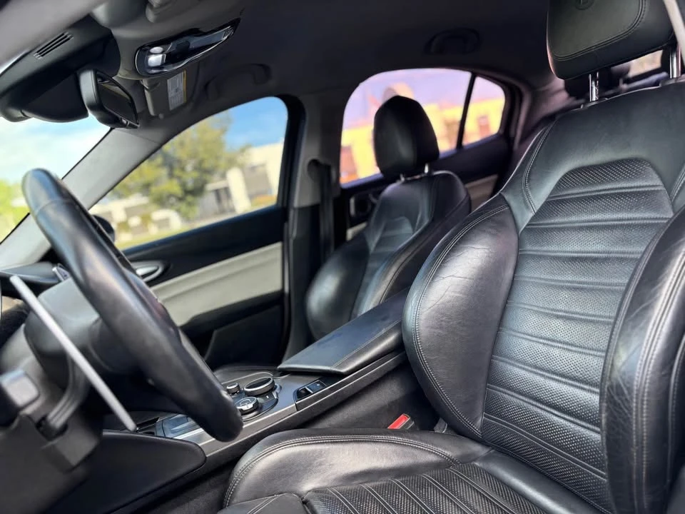 2018 Alfa Romeo Giulia - Image 6 of 8