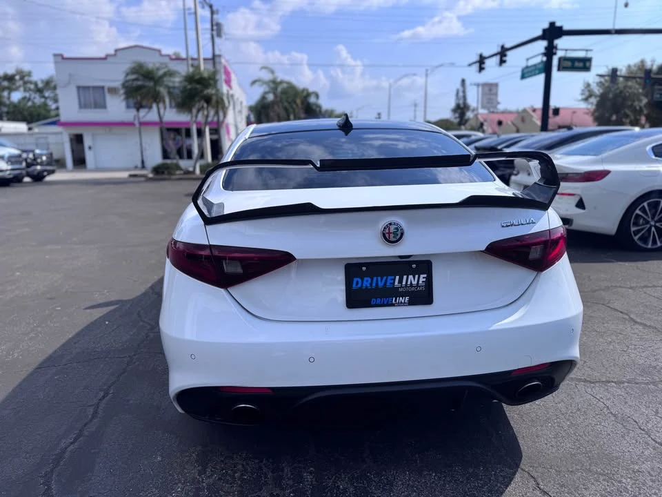2018 Alfa Romeo Giulia - Image 2 of 8