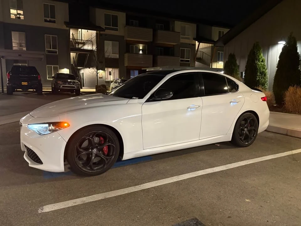2018 Alfa Romeo Giulia - Image 3 of 3
