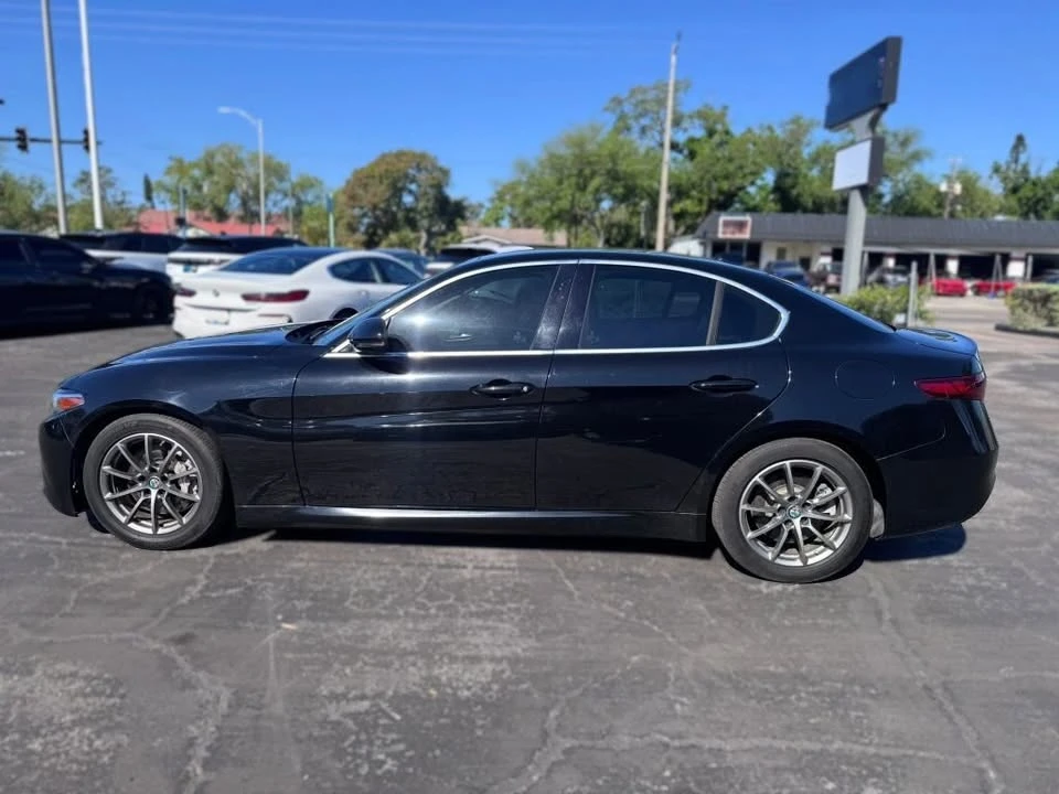 2018 Alfa Romeo Giulia - Image 4 of 10