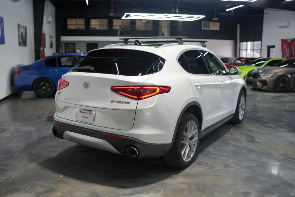 2018 Alfa Romeo Stelvio - Image 10 of 19