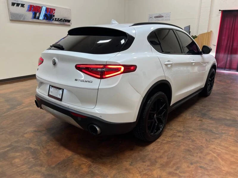 2018 Alfa Romeo Stelvio - Image 7 of 17