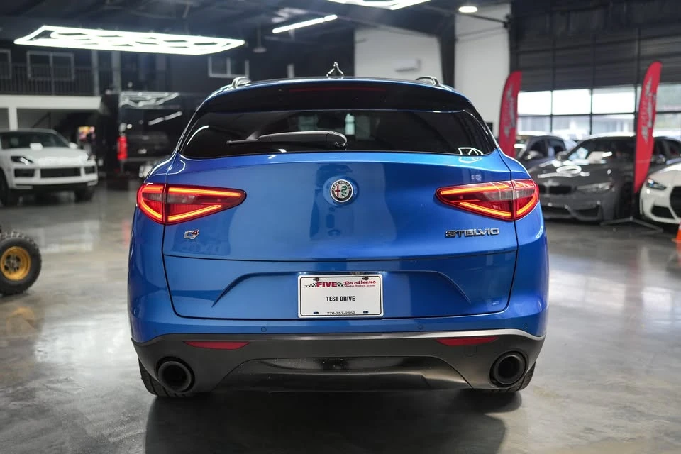 2018 Alfa Romeo Stelvio - Image 12 of 19