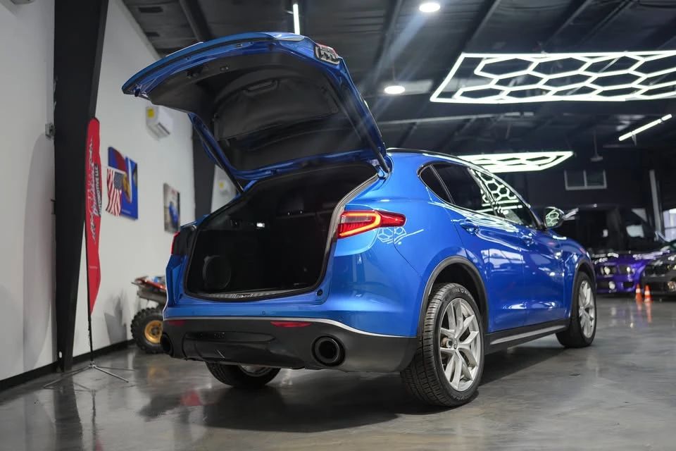 2018 Alfa Romeo Stelvio - Image 14 of 19