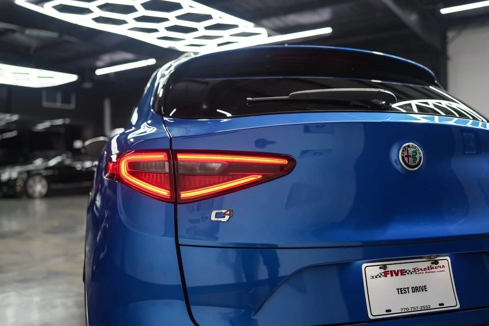 2018 Alfa Romeo Stelvio - Image 13 of 19