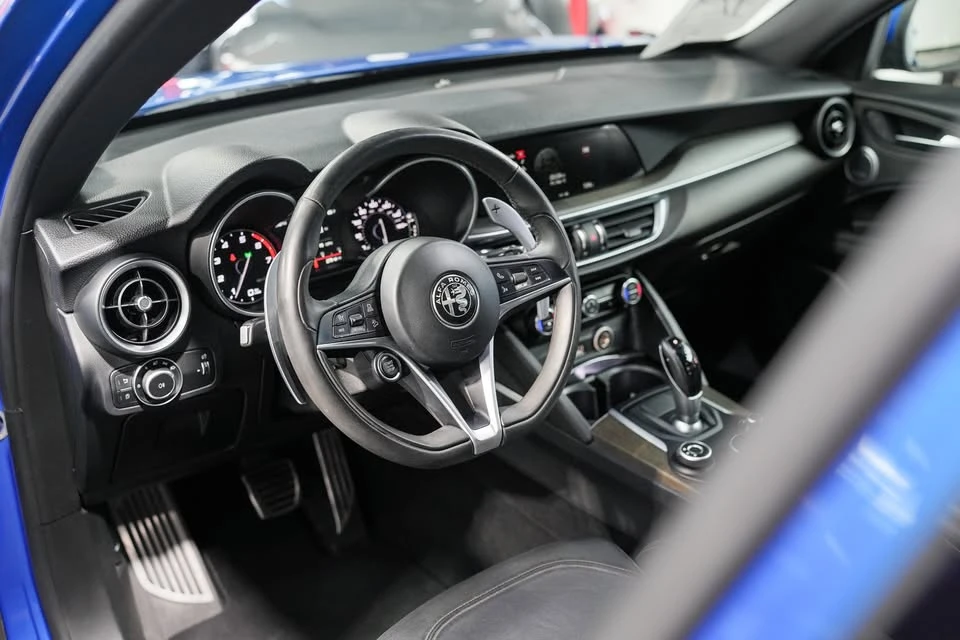 2018 Alfa Romeo Stelvio - Image 18 of 19