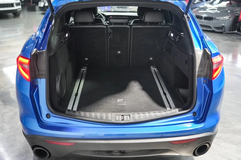 2018 Alfa Romeo Stelvio - Image 15 of 19