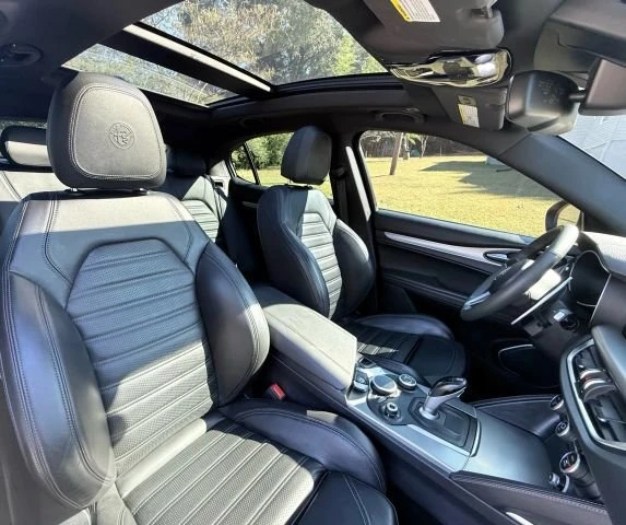 2018 Alfa Romeo Stelvio - Image 9 of 15