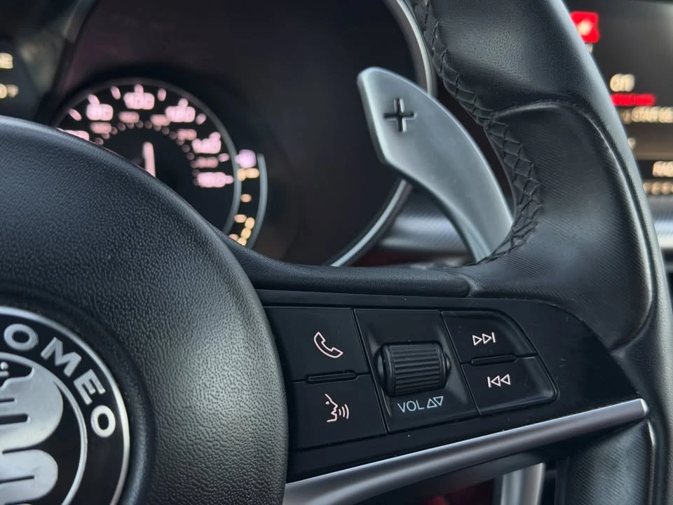 2018 Alfa Romeo Stelvio - Image 17 of 18