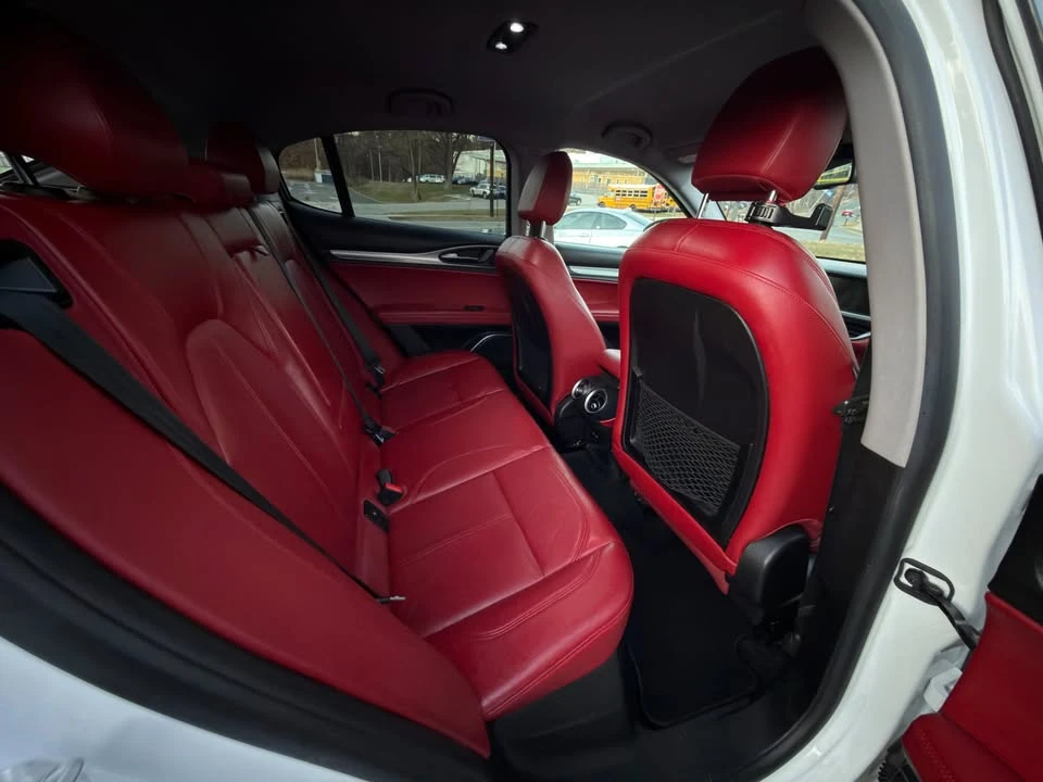 2018 Alfa Romeo Stelvio - Image 11 of 18