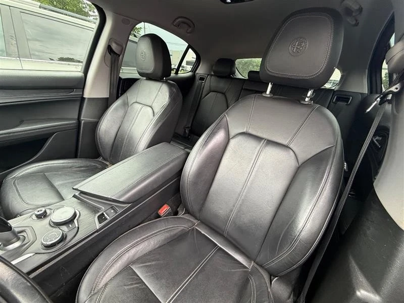 2018 Alfa Romeo Stelvio - Image 19 of 20