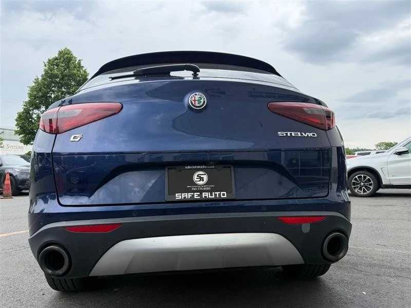 2018 Alfa Romeo Stelvio - Image 12 of 20